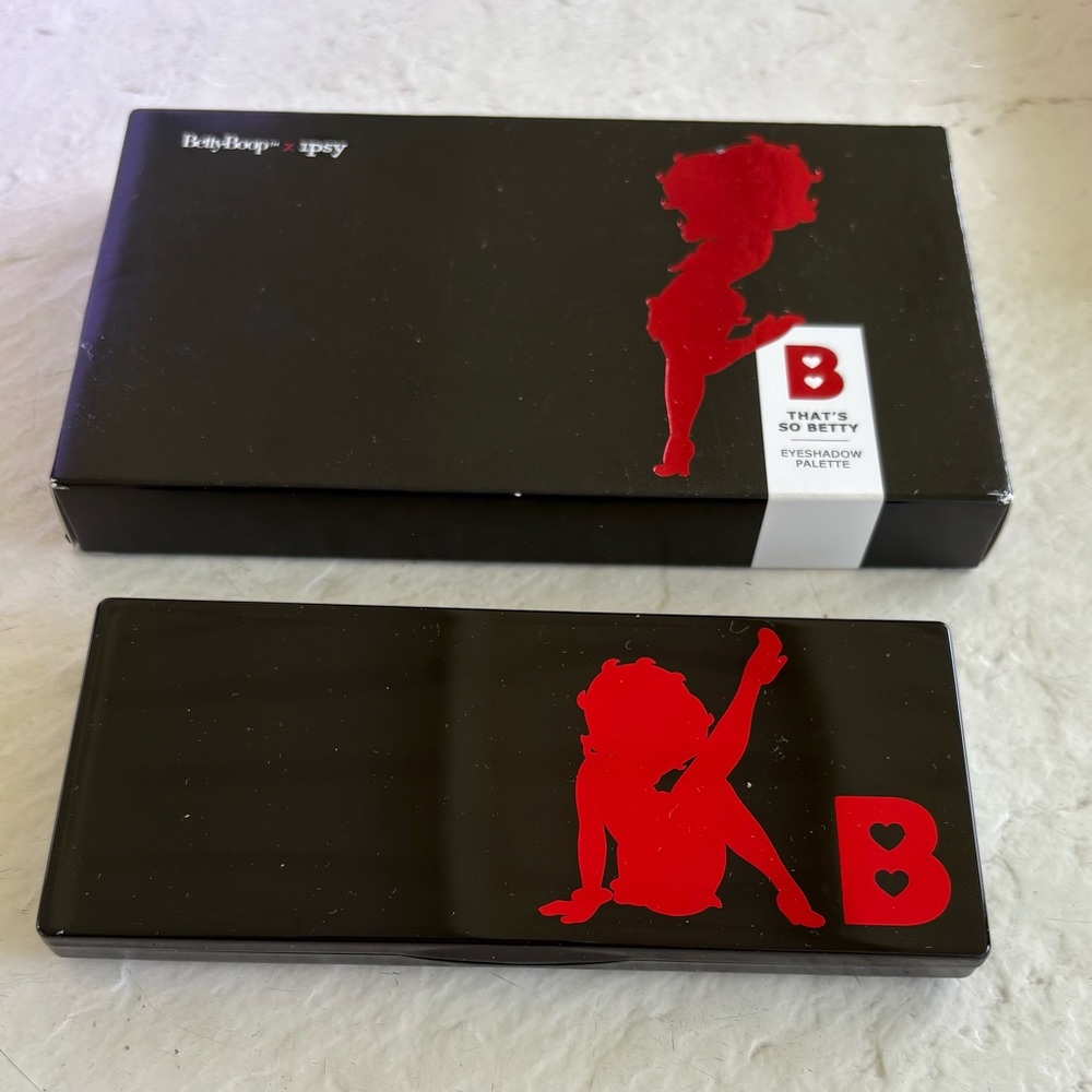 DUO LIMITED EDITION BETTY BOOP X IPSY EYESHADOW & BLUSH PALETTES BRAND NEW NWT